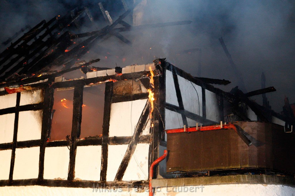 Fachwerkhaus ausgebrannt in Koenigswinter P05.jpg